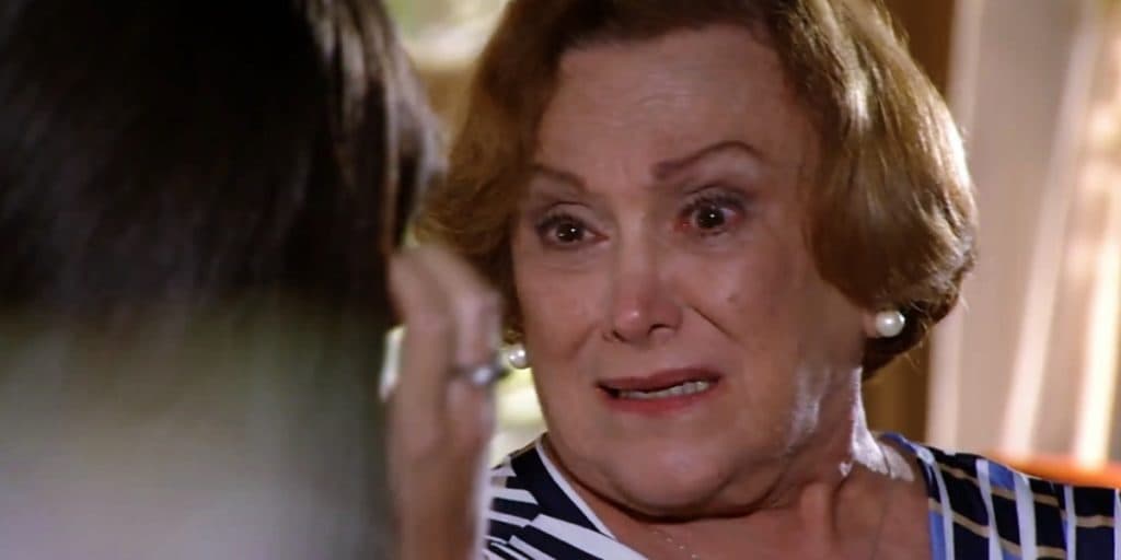 A Vida da Gente: Com a morte no cangote, Iná entra em desespero e faz apelo dramático a Manuela; saiba qual