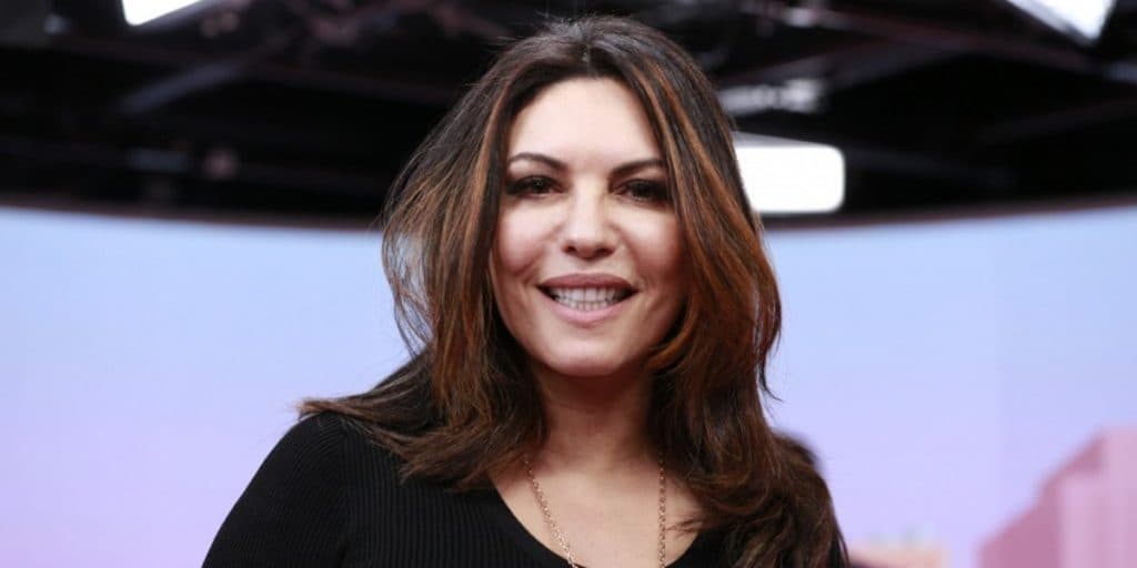 Márcia Goldschmidt é levada ao hospital com covid