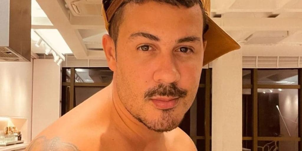 Carlinhos Maia expõe peoa da Fazenda 13, diz o que ninguém sabia dela e é detonado: "Humilhação"