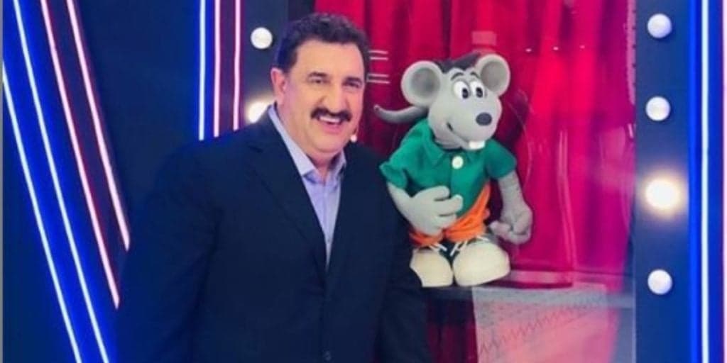 Mais rico que Silvio Santos, Ratinho dá duro golpe, abandona estúdios do SBT e se junta a canal gigante