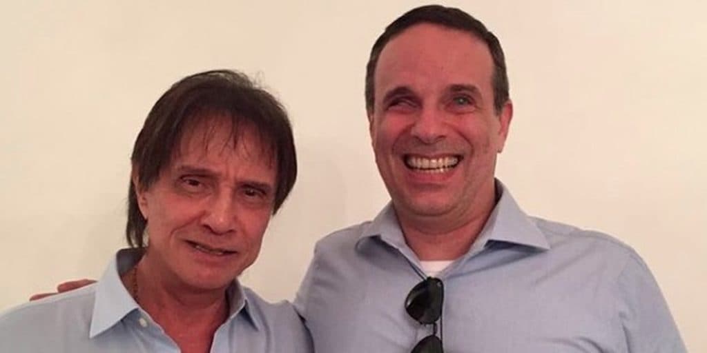 A triste dolorosa história de Roberto Carlos que perdeu a filha 3 dias antes do seu aniversário A triste dolorosa história de Roberto Carlos que perdeu a filha 3 dias antes do seu aniversário