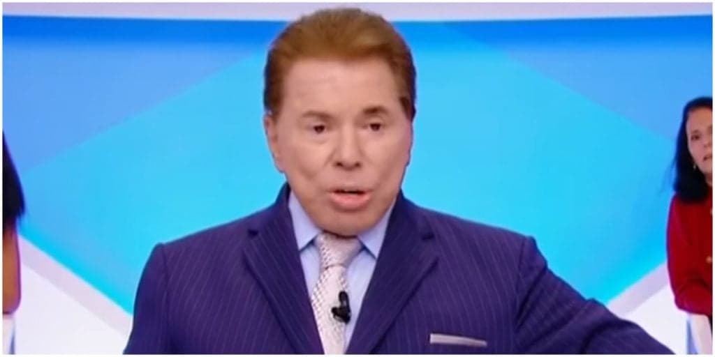 Silvio Santos é peitado por atriz em palco de emissora, sofre com desprezo e se enfurece: "Troféu não é meu"