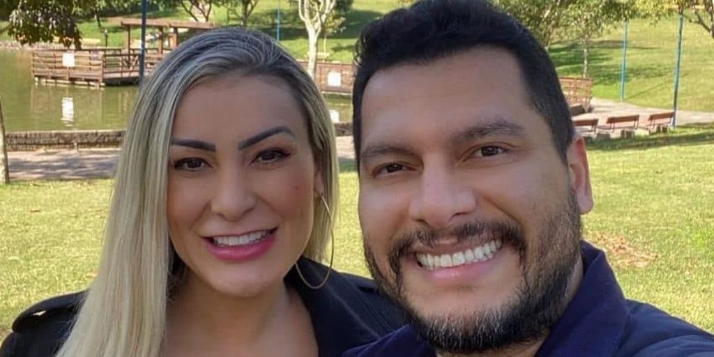 Andressa Urach, após anunciar retorno a prostituição, expõe a real com o marido: "Momentos difíceis''