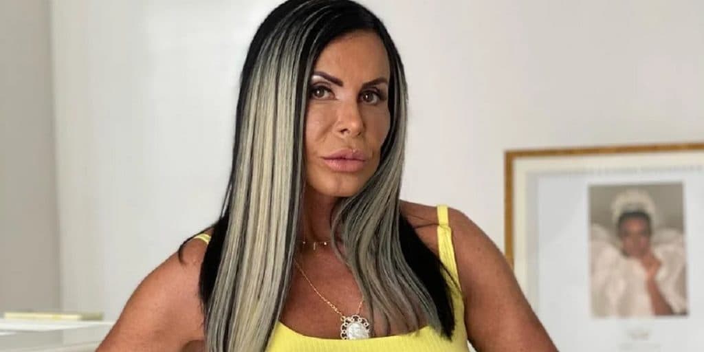 Gretchen surge ao lado do parceiro, após detonar nova separação, e confirma com foto: “Último dia”