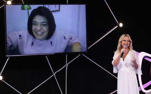 Com saída de Silvio Santos do Teleton, SBT entra em desespero e convoca fenômeno da Globo para assumir atração Com saída de Silvio Santos do Teleton, SBT entra em desespero e convoca fenômeno da Globo para assumir atração