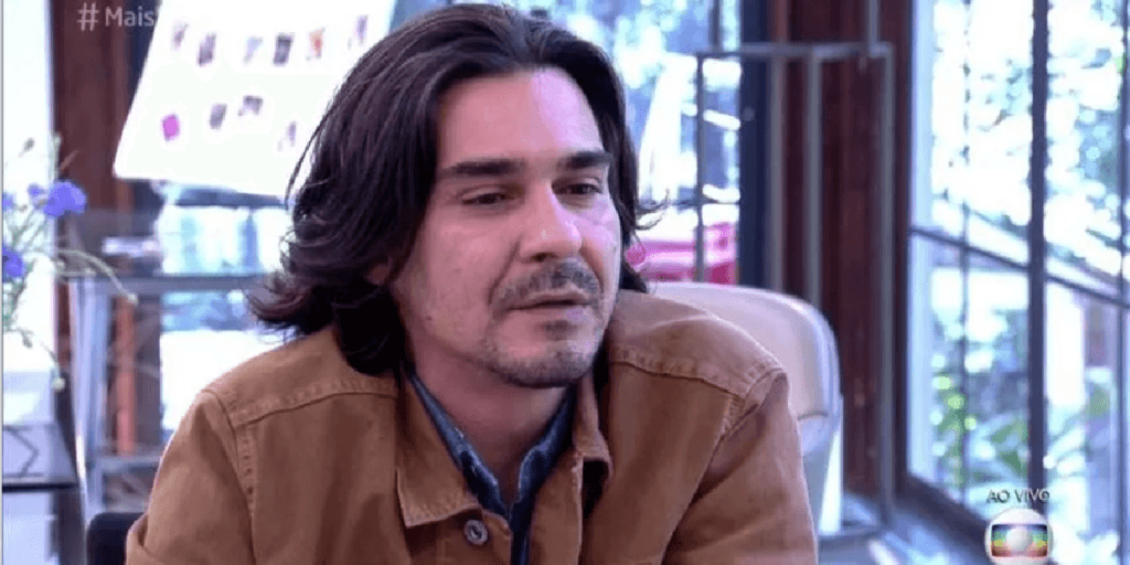 Defesa de Cynthia Benini justifica prisão e comenta que ator André Gonçalves ganha por obra