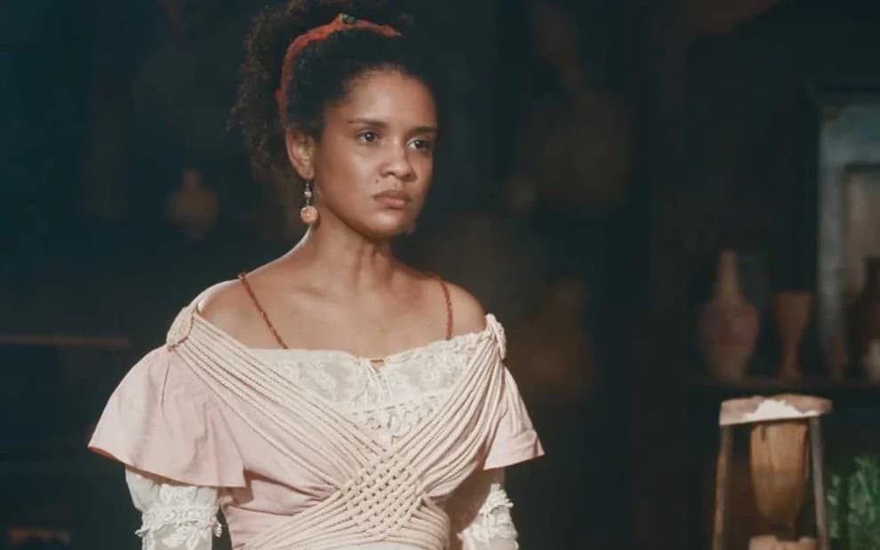 Em Nos Tempos do Imperador, Zayla levará um tapa de Olu (Foto: Reprodução) Em Nos Tempos do Imperador, Zayla levará um tapa de Olu (Foto: Reprodução)