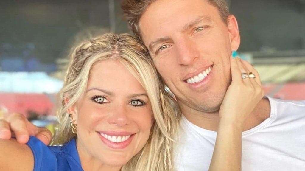 Karina Bacchi causa polêmica ao revelar que largou a carreira de atriz para não cometer ‘adultério’