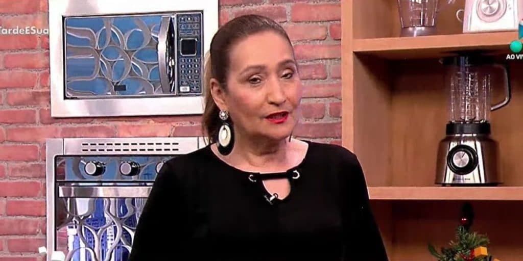 Sonia Abrão entrega namorado secreto e se recusa a expor identidade do felizardo: "Não expõe"