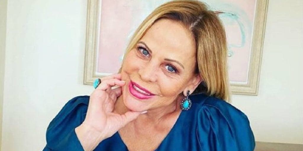 Claudete Troiano faz a sincerona e expõe empregada na RedeTV: "Desculpa, não sei se foi caô"