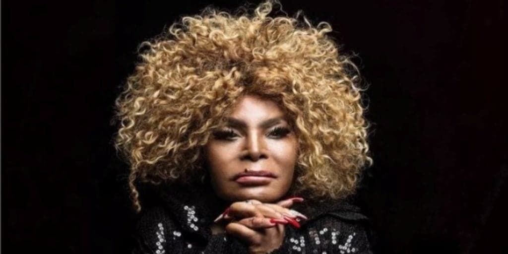 Velório de Elza Soares acontece no Rio de Janeiro e é marcado por choro e emoção; confira fotos