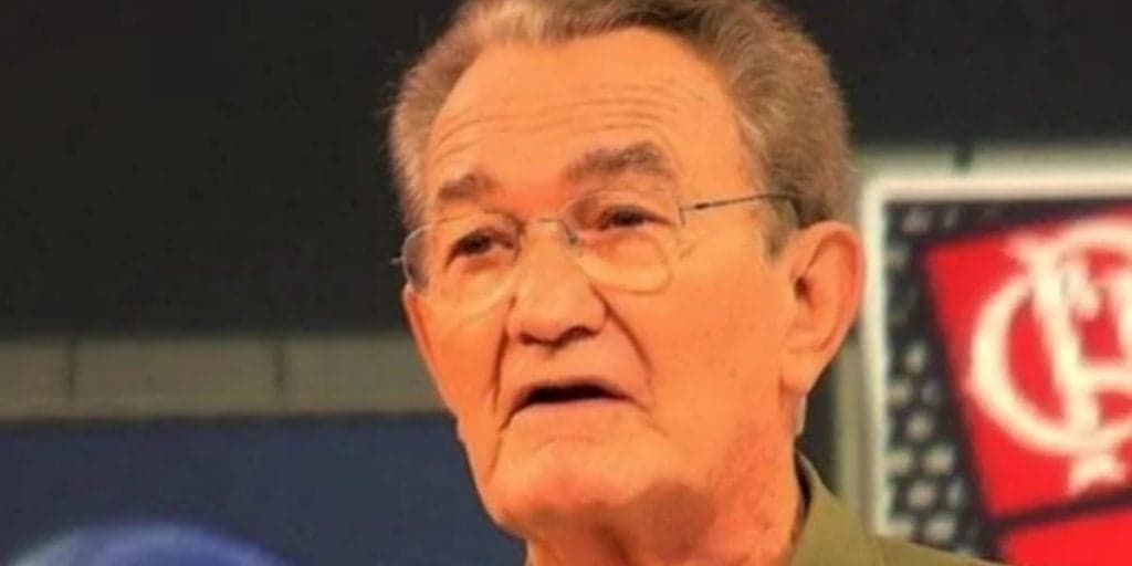 Na Globo há 52 anos, Léo Batista nega aposentadoria e fecha contrato vitalício