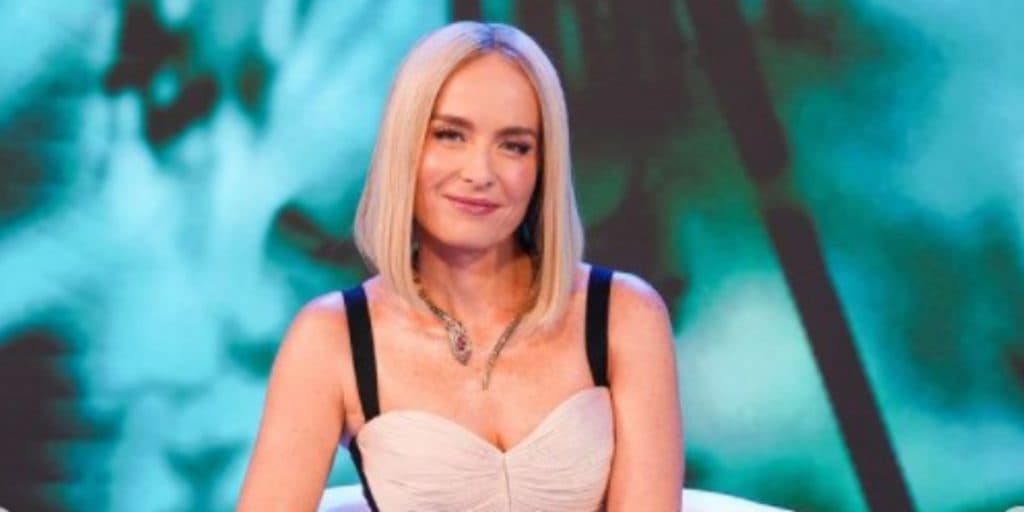 Angélica faz declaração reveladora sobre carreira e diz já ter sofrido assédio sexual: 'Dois, três meninos e ninguém viu'