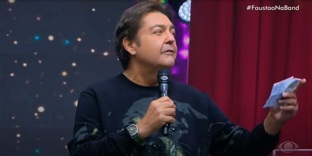 Primeiro lugar, recado na cara das concorrentes e audiência do JN derrubada: Faustão estreia na Band