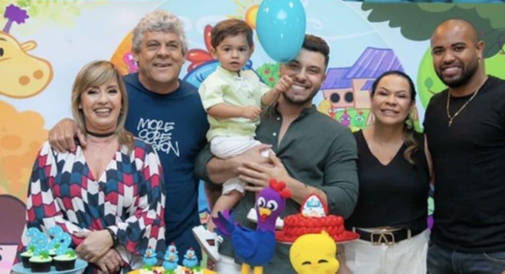 Mãe de Marília Mendonça faz pedido ao público: "Só peço respeito"