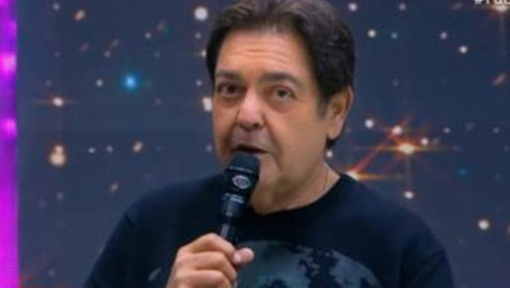 Faustão sofre nos bastidores da Band, bomba explode nas mãos dele e pior decisão é tomada: "Não vai dar"