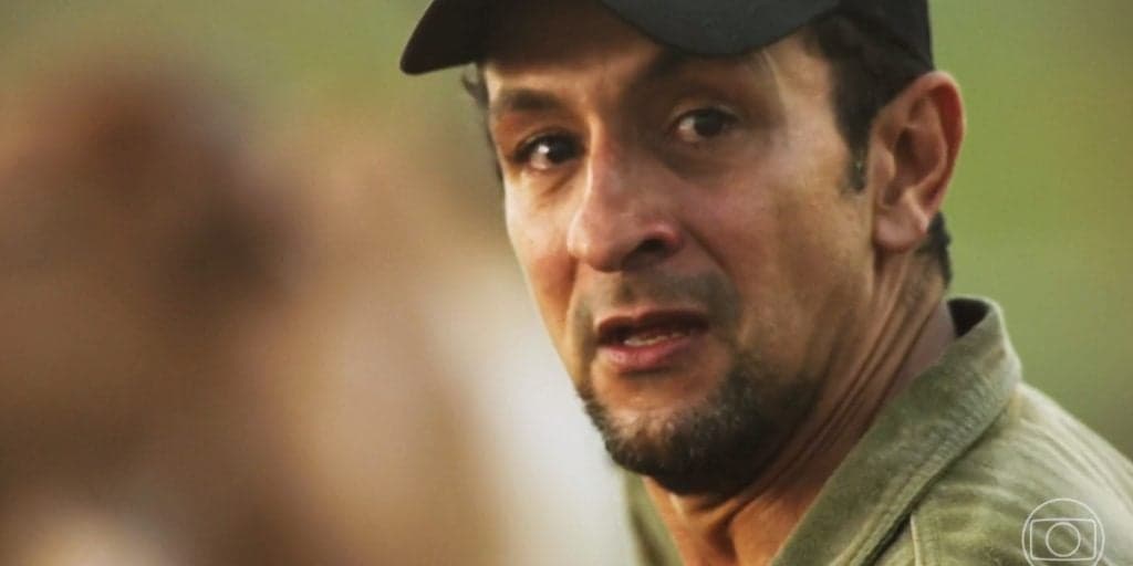 Irandhir Santos, galã de Pantanal, é gay e foto do marido dele vai deixar você totalmente surpreso