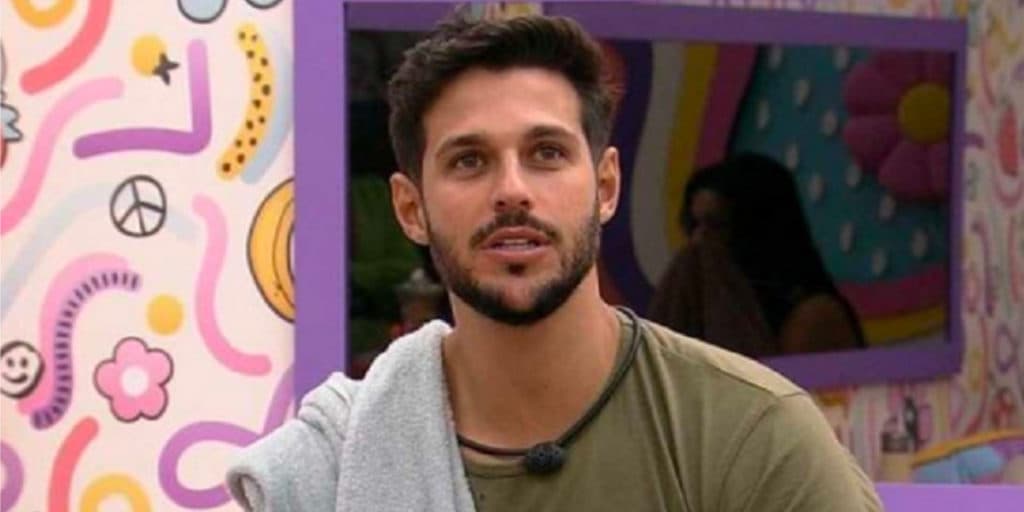 Tirado do BBB, Rodrigo dá a volta por cima, conquista milhões e é escoltado por seguranças