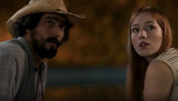 José Leôncio e Irma em "Pantanal" (Foto: Reprodução / Globo) José Leôncio e Irma em "Pantanal" (Foto: Reprodução / Globo)