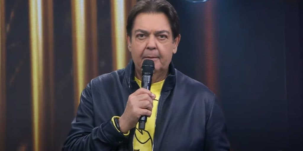 Faustão tenta sair do fundo do poço, convoca time de Gugu e usa arma avassaladora do falecido na Band