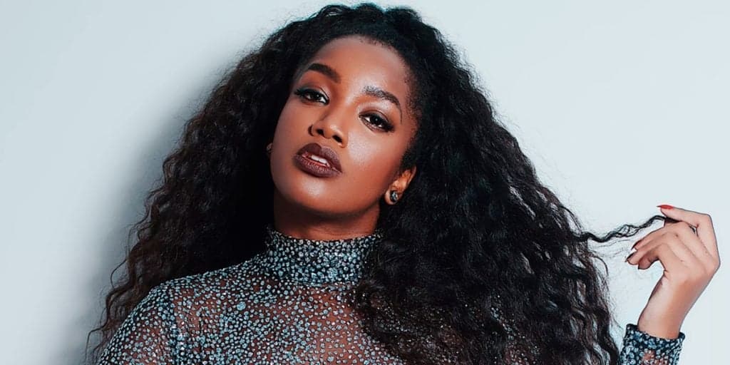 Iza, após notícia de saída do The Voice, tem comunicado oficial de equipe e confirmação sobre gravidez
