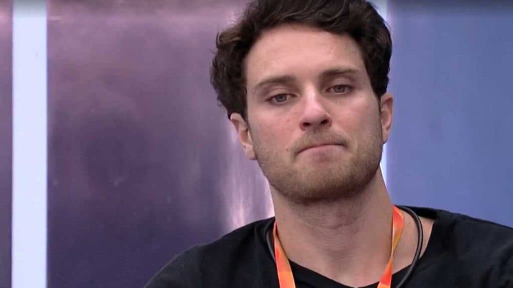 BBB: Lucas passa rasteira em colegas, vence a 'Prova do Anjo' e coloca dois brothers no 'Monstro'