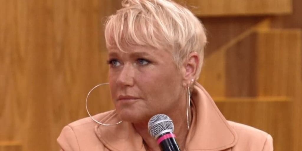 Xuxa Meneghel manda recado debochado para ressentidos, alfineta governo e detona: "Gente burra"