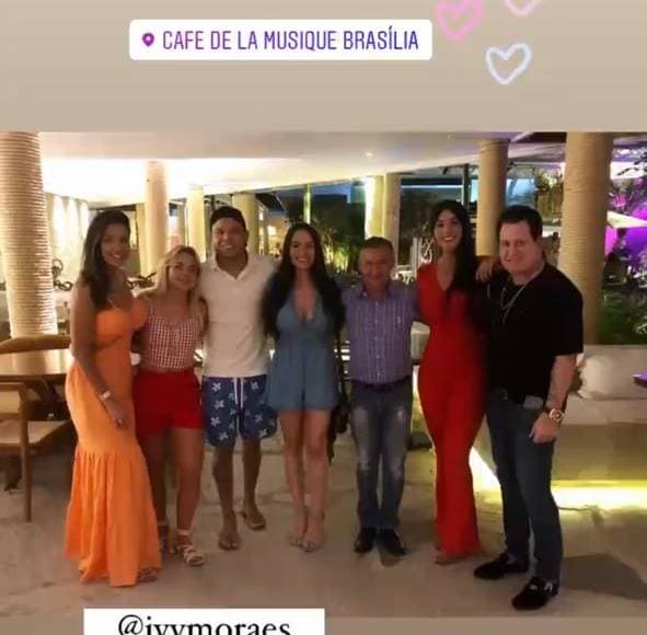 Marrone posou ao lado de sua suposta affair (Foto: Reprodução)... - Leia mais em https://tvfoco.uai.com.br/marrone-tem-romance-secreto-exposto-apos-bruno-detonar-sexualidade/ Marrone posou ao lado de sua suposta affair (Foto: Reprodução)... - Leia mais em https://tvfoco.uai.com.br/marrone-tem-romance-secreto-exposto-apos-bruno-detonar-sexualidade/