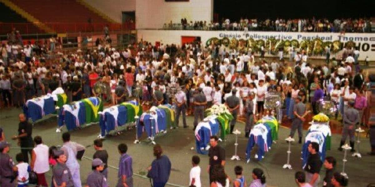 Velório da banda (Foto: Divulgação) Velório da banda (Foto: Divulgação)