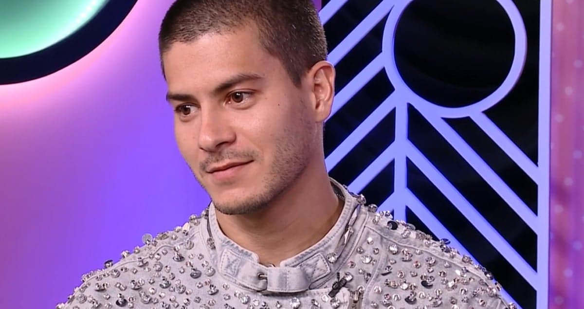 Arthur Aguiar se mostrou decepcionado com alguns participantes do BBB22 (Reprodução) Arthur Aguiar se mostrou decepcionado com alguns participantes do BBB22 (Reprodução)