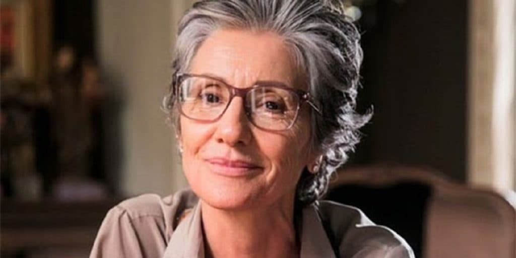 Cássia Kis revolta elenco da Globo e pode ser arrancada de Travessia a qualquer momento