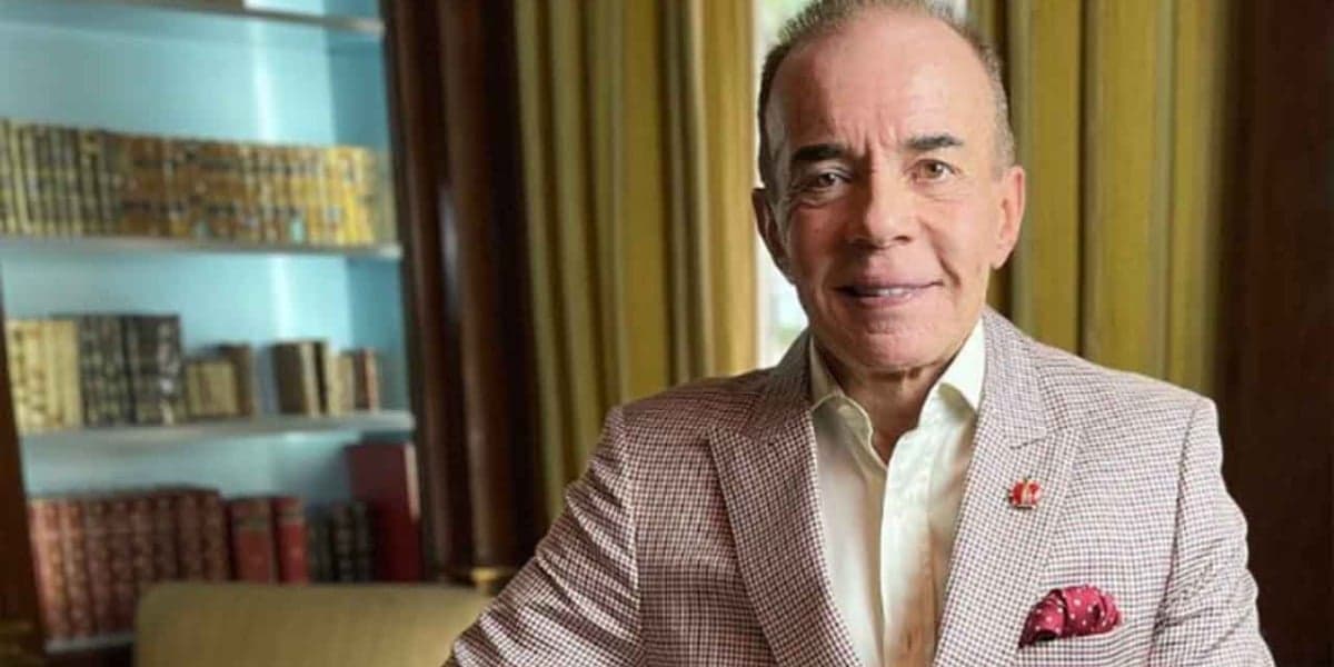 Chiquinho Scarpa está intubado na UTI do Hospital Sírio Libanês, em São Paulo Chiquinho Scarpa está intubado na UTI do Hospital Sírio Libanês, em São Paulo