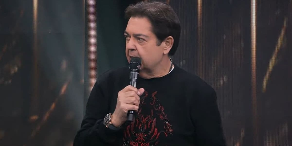 URGENTE! Estúdio de Faustão pega fogo, bombeiros são convocados e local é evacuado às pressas URGENTE! Estúdio de Faustão pega fogo, bombeiros são convocados e local é evacuado às pressas