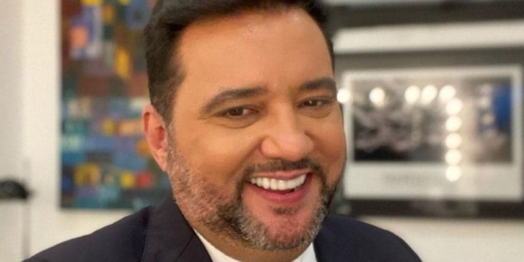 Geraldo Luís expõe foto aos beijos, assume relação e carta de amor confirma verdade: "Namorada"