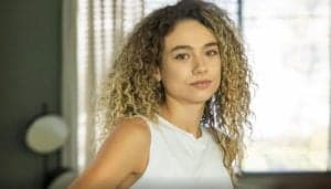 Nayara (Victoria Rossetti) é uma das mulheres que Jove se envolve em 'Pantanal' (Foto: Reprodução / Globo) Nayara (Victoria Rossetti) é uma das mulheres que Jove se envolve em 'Pantanal' (Foto: Reprodução / Globo)