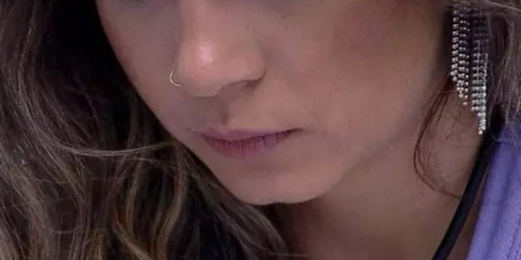 Ex-BBB é obrigada a fazer cirurgia para retirar nódulo, sofre complicações e relata: "Não recomendavam"