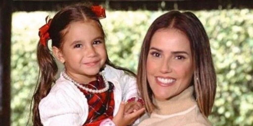 Filha de Deborah Secco, com 6 anos, sofre acidente e fica com fratura; veja fotos que foram divulgadas