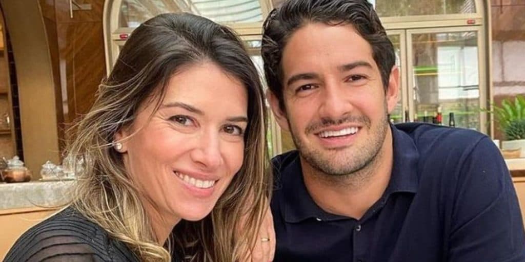 "Deem graças a Deus", Pato, após ver Rebeca Abravanel se separar e abandonar TV, expõe textão com desfecho