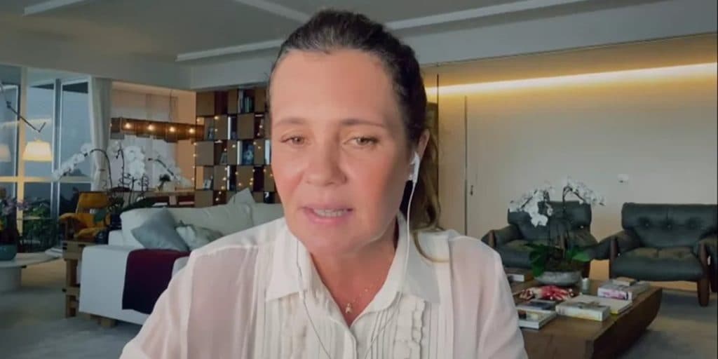 Diva da TV, Adriana Esteves descobre grave doença e Globo afasta atriz após descoberta; entenda situação