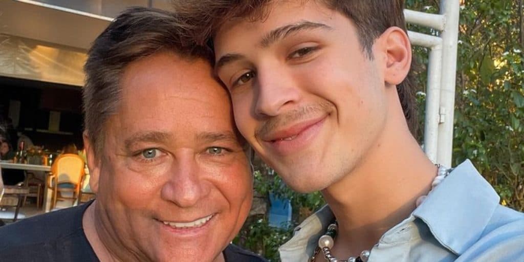 João Guilherme, filho de Leonardo, tem flagra com ator de Pantanal e público fica chocado: "Nunca imaginei"