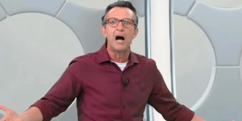 Neto perdeu as estribeiras ao vivo