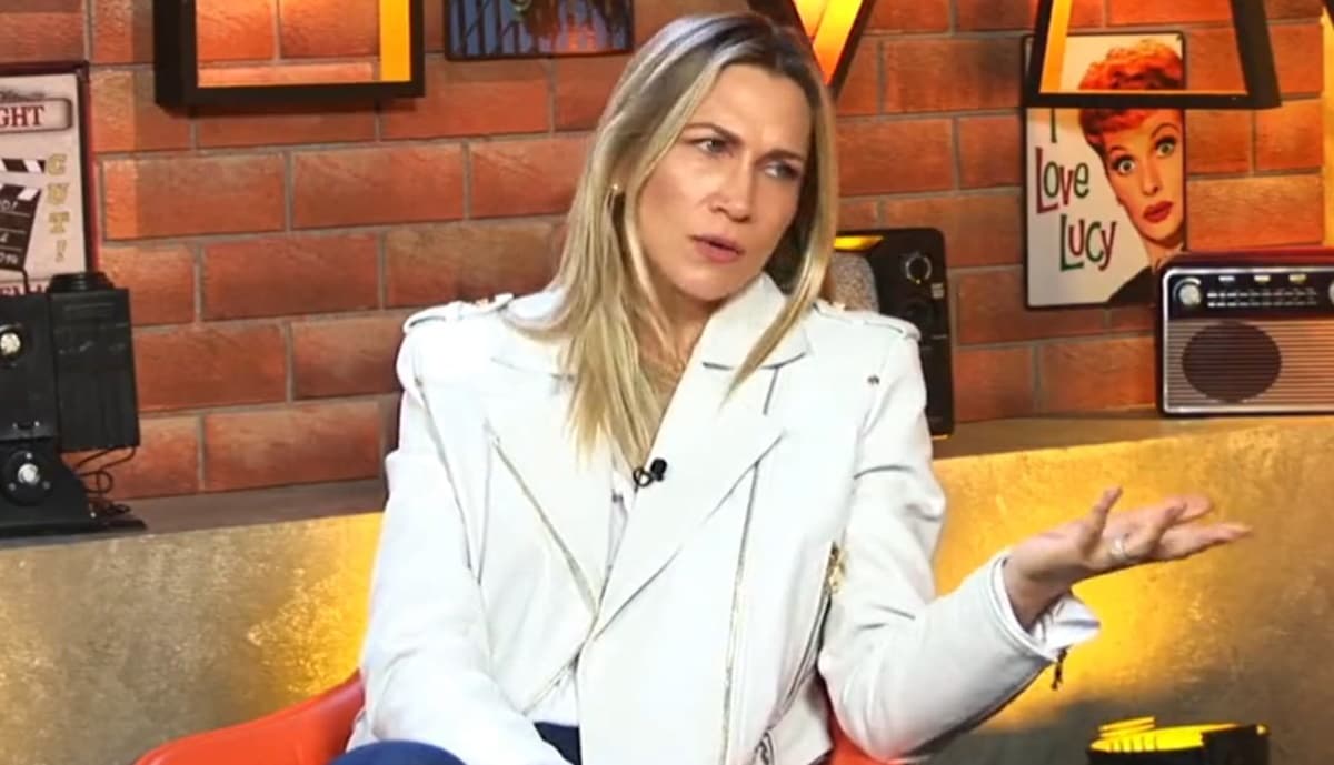 Anne Lottermann no "O Programa de Todos os Programas", do R7