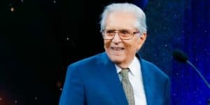 Carlos Alberto sofre queda de avião, é obrigado a conter o choro e dá adeus: "Me despedi pra morrer" Carlos Alberto sofre queda de avião, é obrigado a conter o choro e dá adeus: "Me despedi pra morrer"