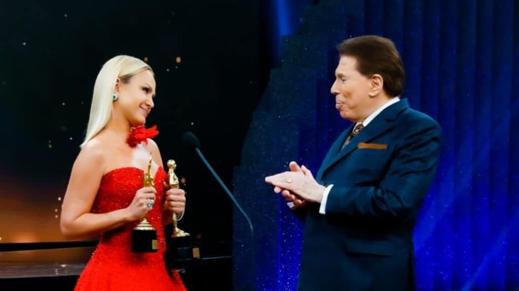 Eliana não esconde emoção em se deparar com Silvio Santos no SBT e expõe o que fez: "Pela primeira vez"