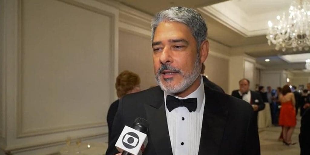 Bomba! William Bonner pede para sair do Jornal Nacional, Globo descarta jornalista e novo âncora é citado