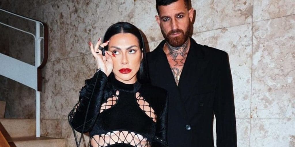 Cleo renova votos com o marido