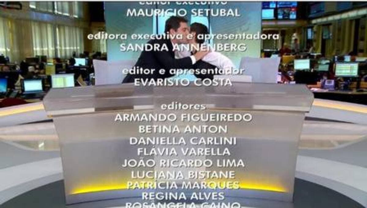 Há 5 anos, Evaristo Costa se despedia de Sandra Annenberg, do Jornal Hoje e da Globo (Foto: Reprodução / Globo) Há 5 anos, Evaristo Costa se despedia de Sandra Annenberg, do Jornal Hoje e da Globo (Foto: Reprodução / Globo)