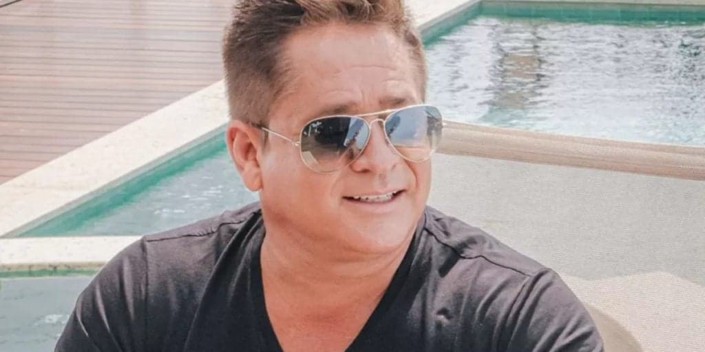 "Gastando", Leonardo dá relato escandaloso e choca: "Rapariga que valia R$1 mil, está pedindo 3"