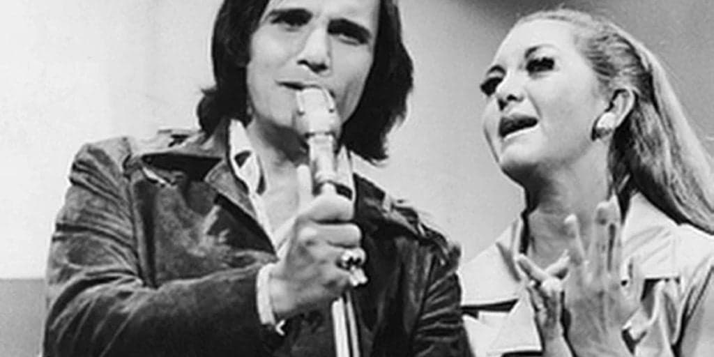 http://tvfoco.uai.com.br/wp-content/uploads/2015/05/Daniela-Mercury.jpg