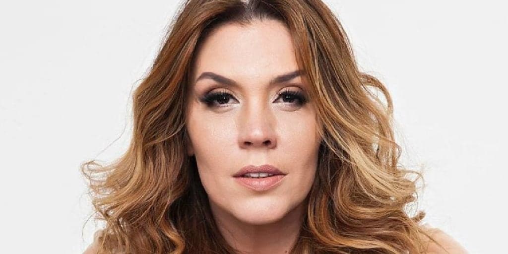 Simony inicia novo tratamento em sua luta contra o câncer e desabafa sobre nova etapa: “Efeitos colaterais”